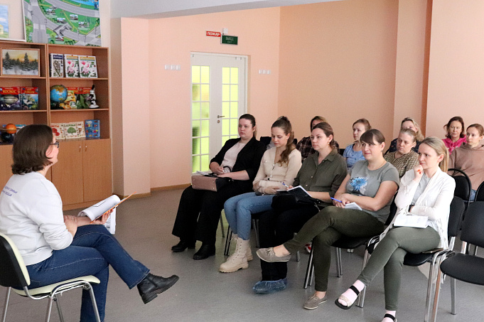 Тренинг «Правила общения с людьми с особенностями развития и инвалидностью»  прошел в нижегородском детском саду